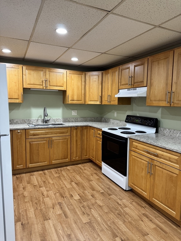 16 Richards Ave 106