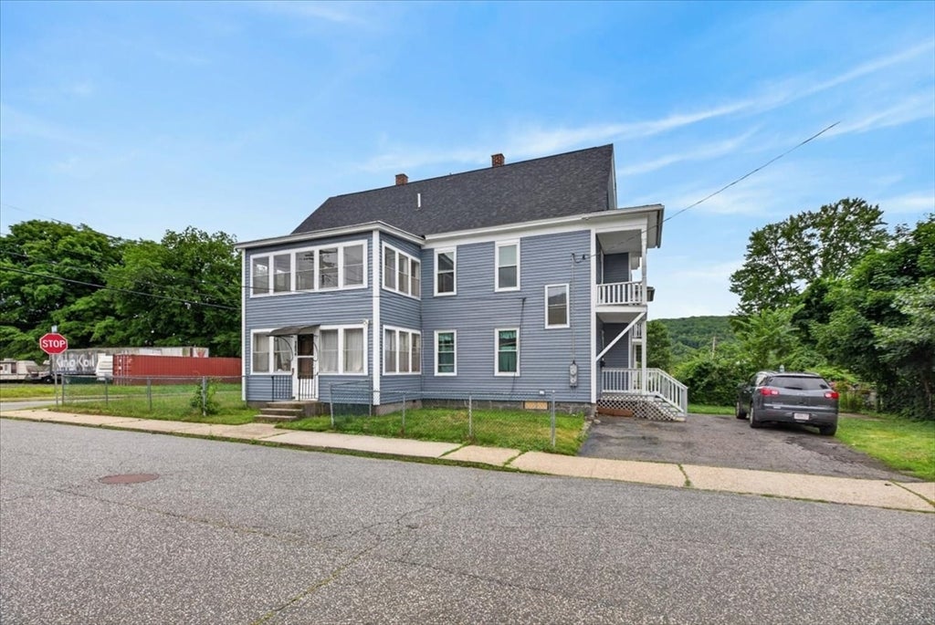 1644-1646 N Main St