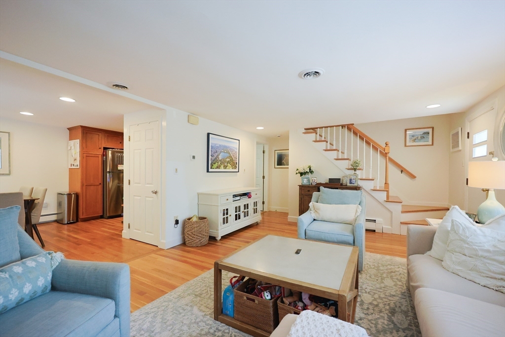26B Pleasant St B