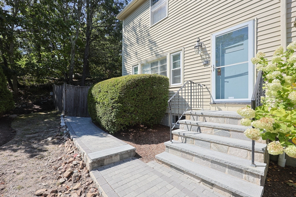26B Pleasant St B