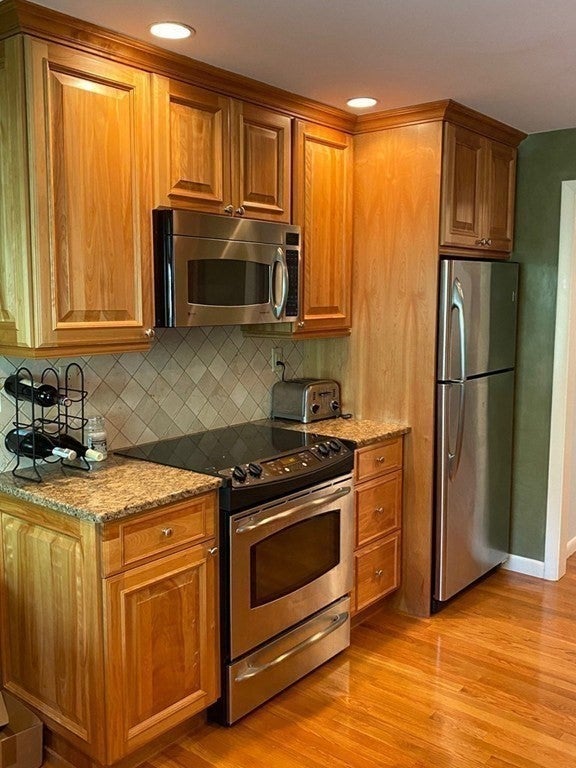 128 Pleasant St #201, Arlington, MA Photo #2