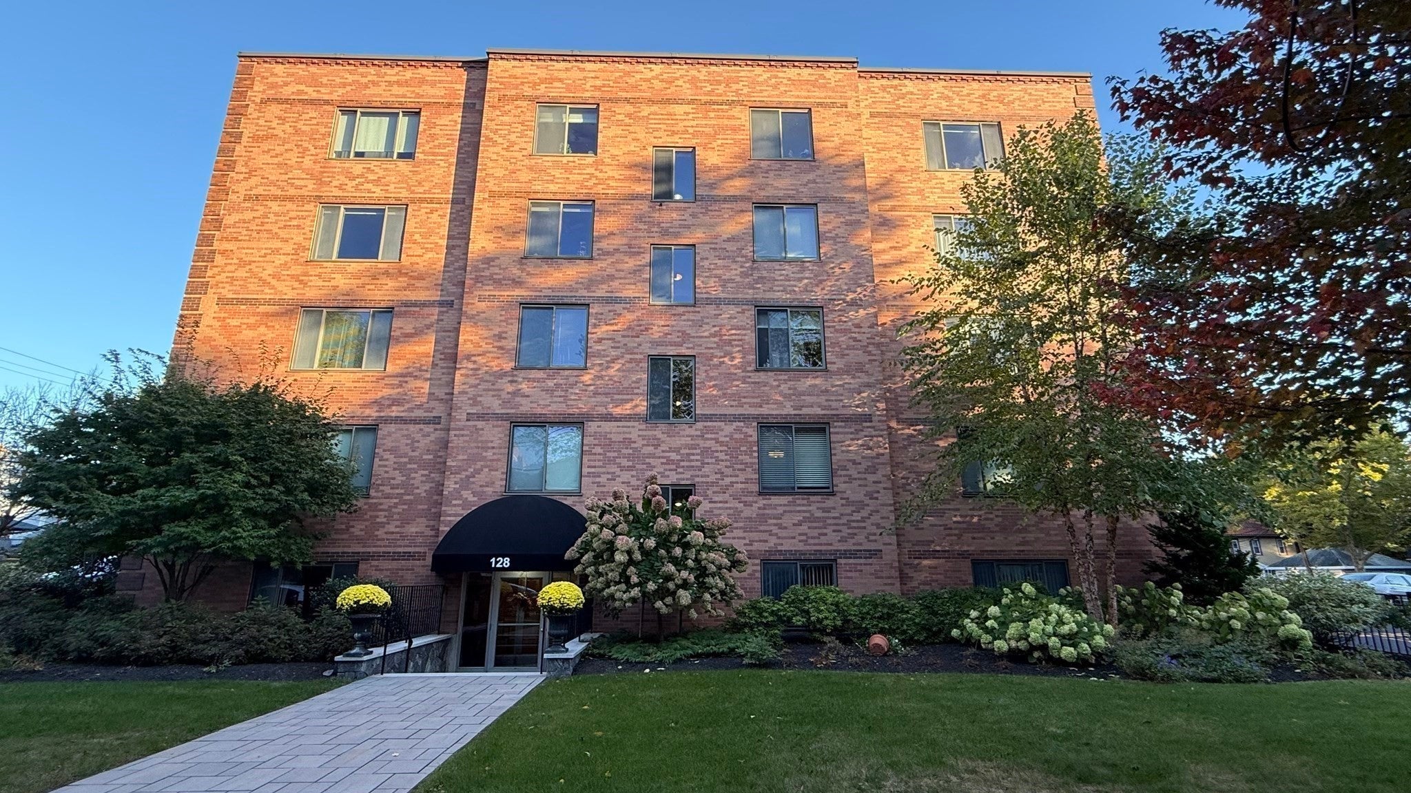 128 Pleasant St #201, Arlington, MA Photo #13