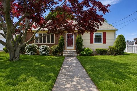 Photo of 85 Second St, Pawtucket, RI 02861 (MLS # 73522113)