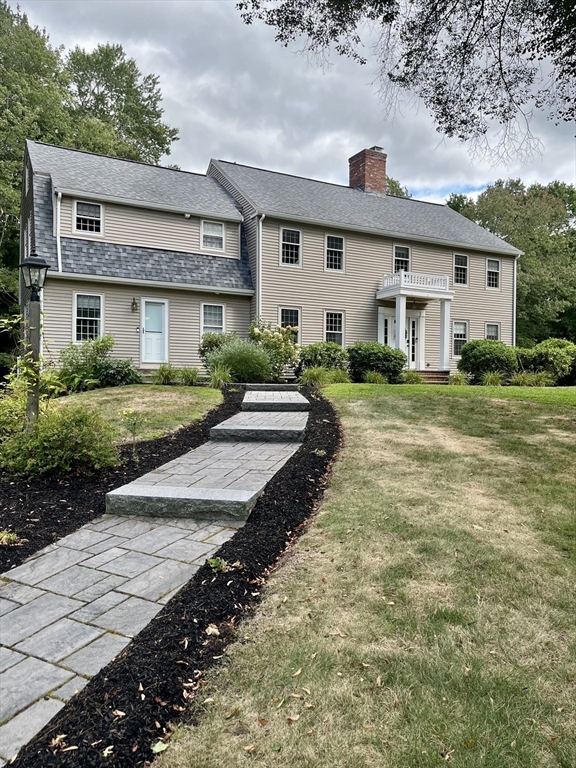 14 Buckmaster Dr