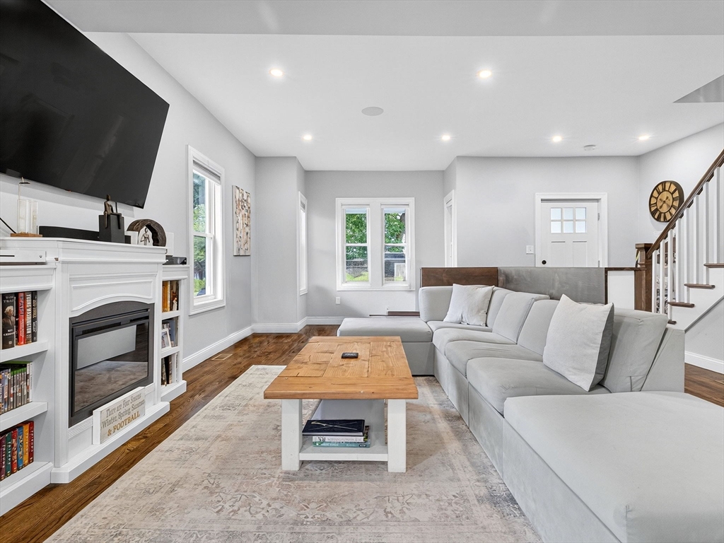 13 Melrose Street 13