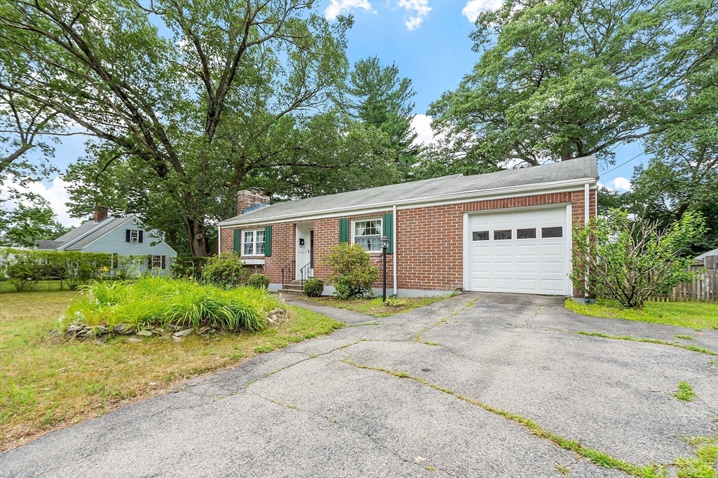 24 Miland Ave