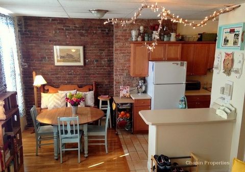 Photo of 227 Washington St #4, Brookline, MA 02446 (MLS # 73493307)