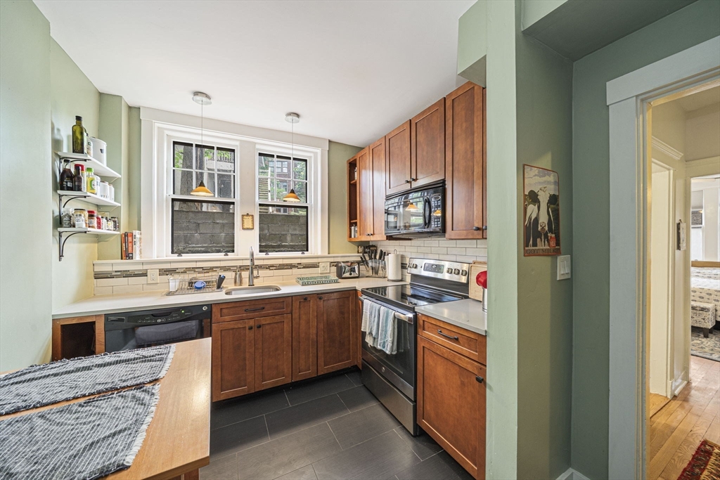 155 Strathmore 12A