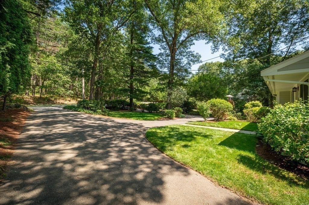 101 Topsfield Road, Wenham, MA Photo #33