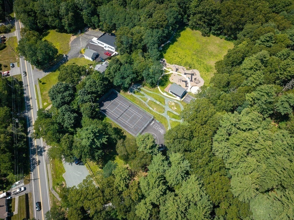 101 Topsfield Road, Wenham, MA Photo #37
