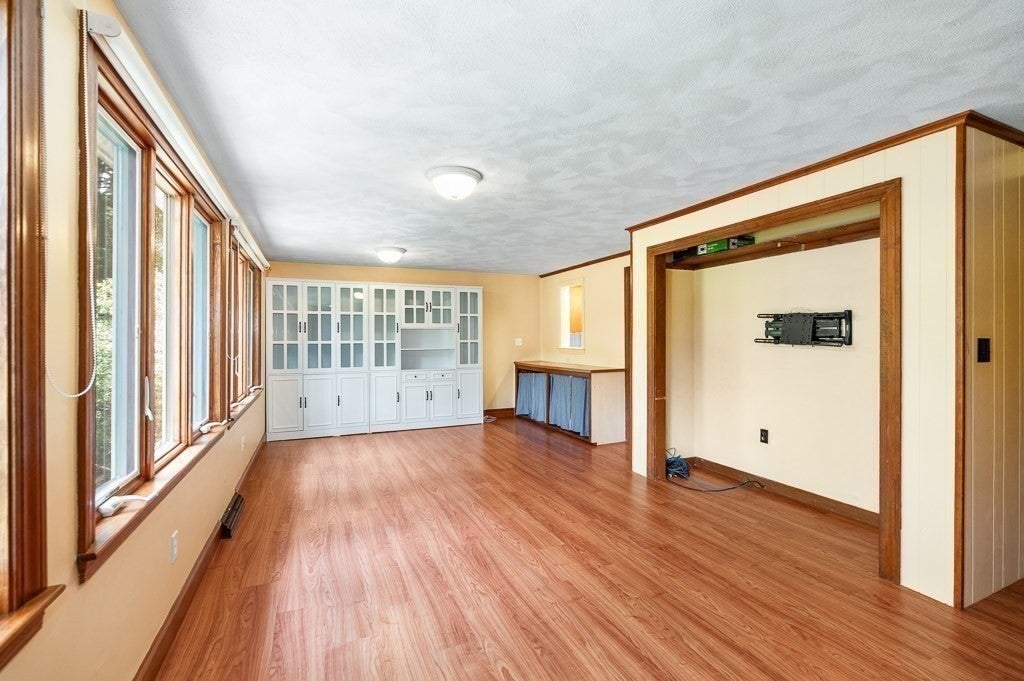 101 Topsfield Road, Wenham, MA Photo #16