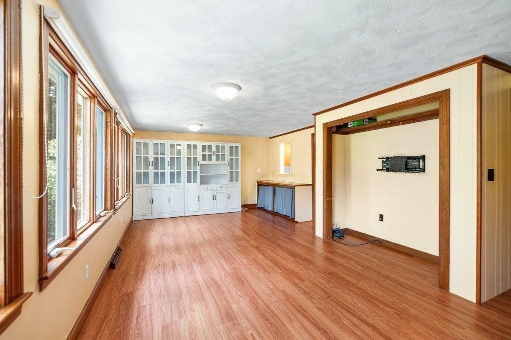 101 Topsfield Road, Wenham, MA Photo #16