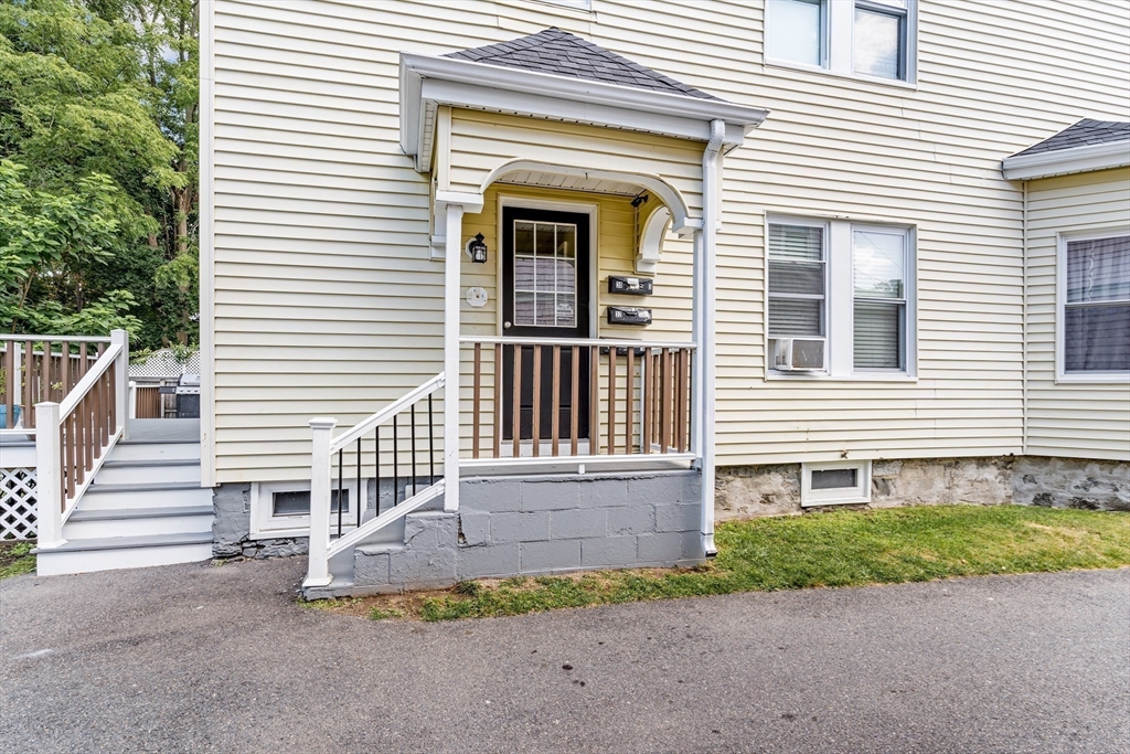 30 Newcomb Pl