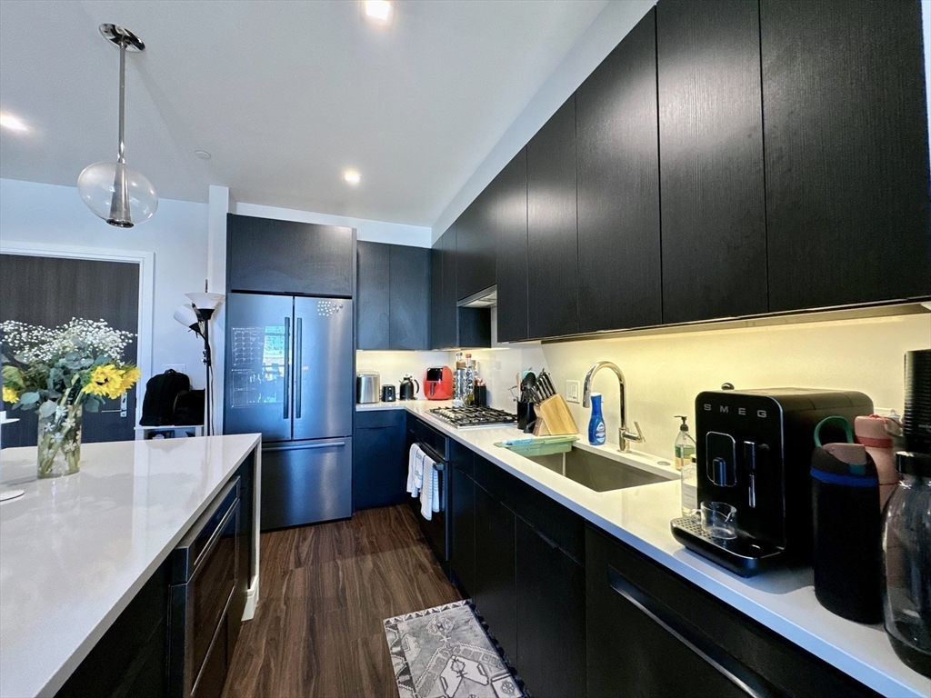 99 Sumner St 305