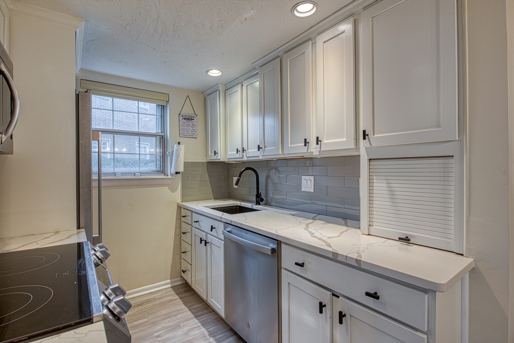 35 Patricia Dr 35