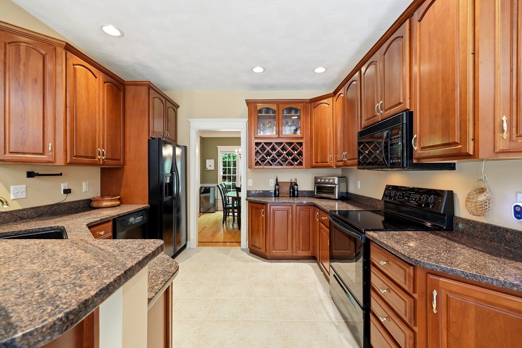 8 Wintergreen Cir