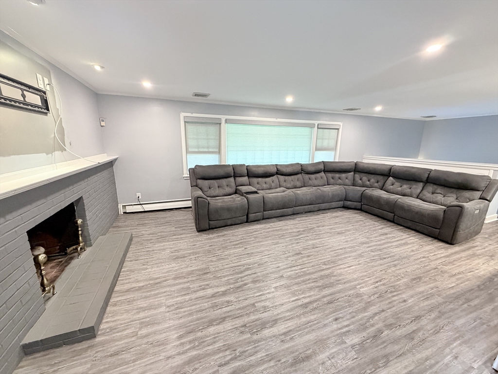 40 Baker Hill Rd