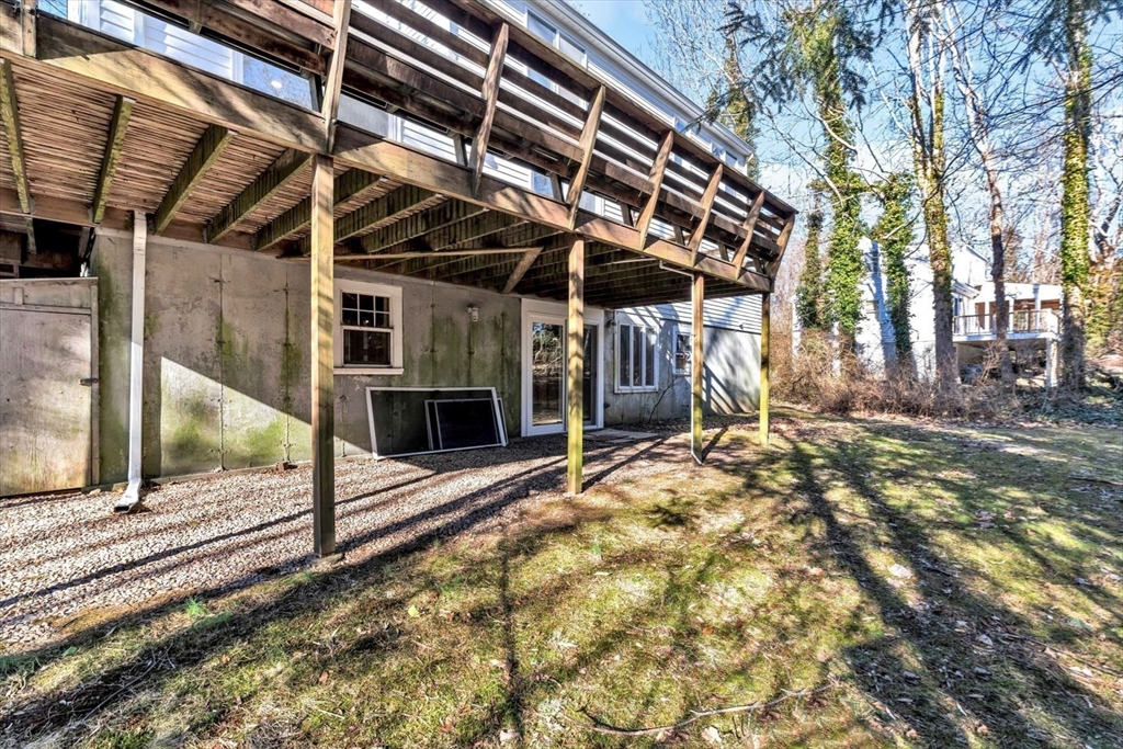 506 Woods Hole Road