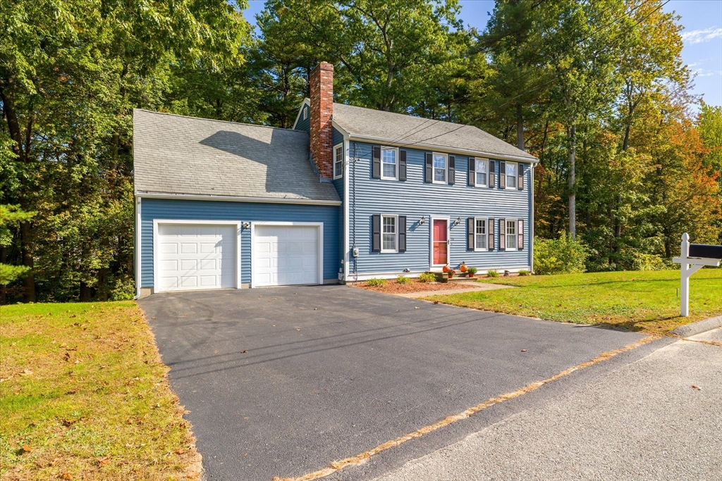 23 Lantern Ln