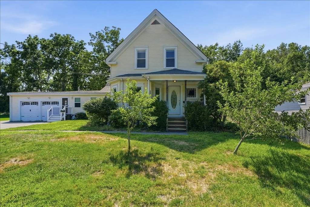 Click for 352 Beulah St #1, Whitman, MA slideshow