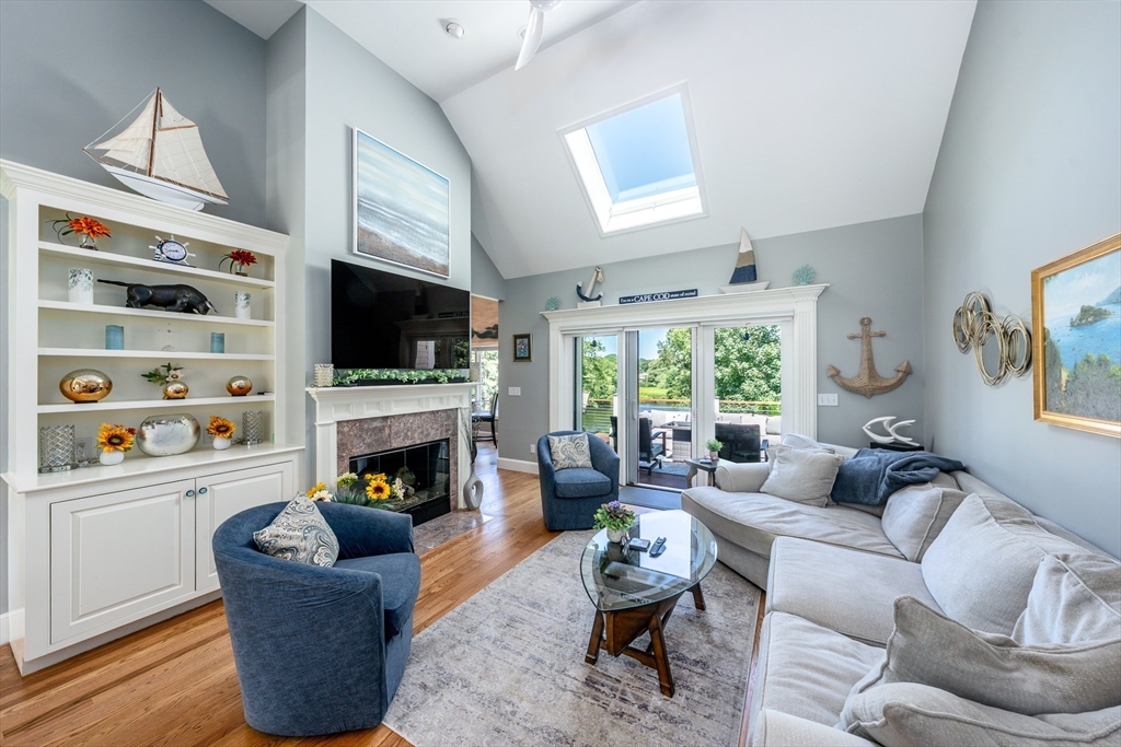 91 Acadia Dr