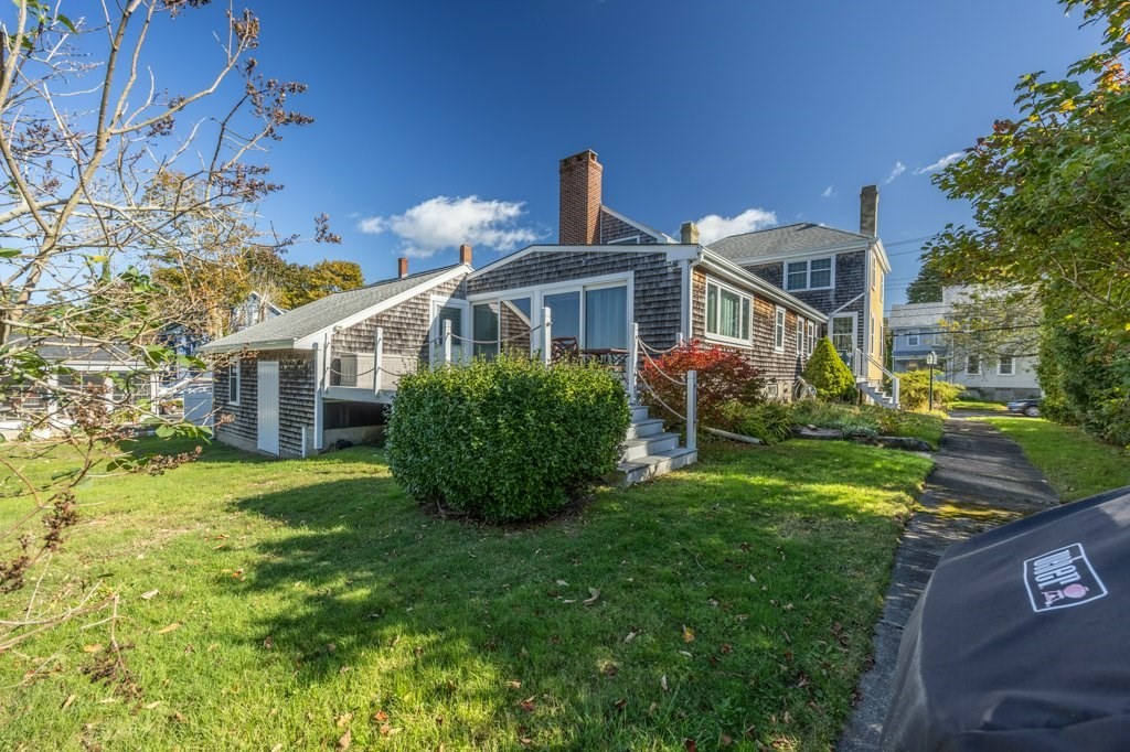 164 Main St