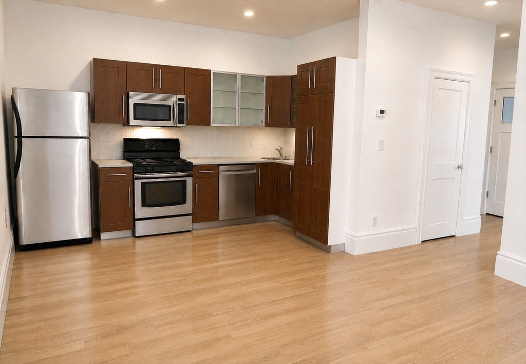 208 Summer St #A, Somerville, MA, 208 Summer St #A, Somerville, MA Photo #1