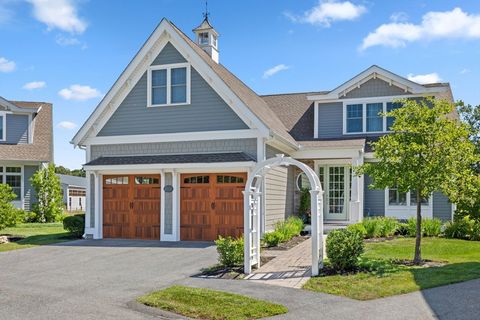 17 Canter Brook Lane 17 Hamilton MA 01982