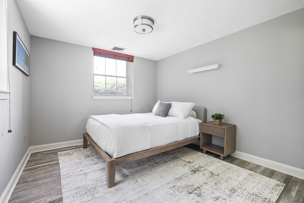 Needham, Massachusetts 02494, United States, 2 Bedrooms Bedrooms, ,2 BathroomsBathrooms,Residential,Active,177145