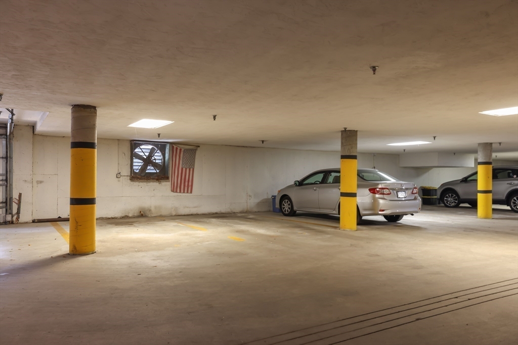 Needham, Massachusetts 02494, United States, 2 Bedrooms Bedrooms, ,2 BathroomsBathrooms,Residential,Active,177145