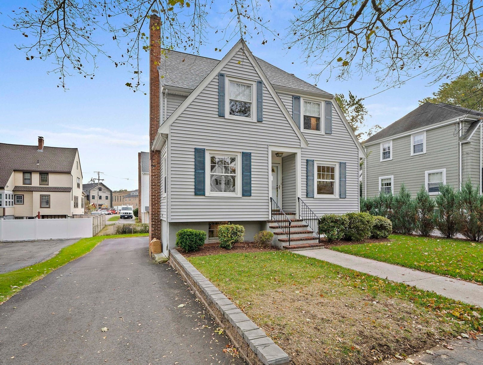 6 Rowe St