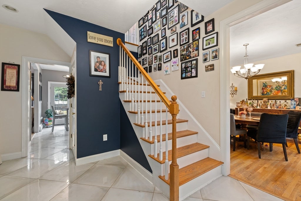 566 Mendon Rd