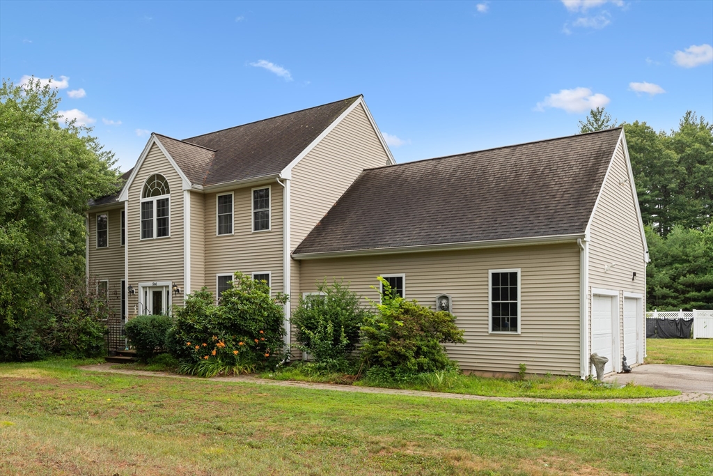 566 Mendon Rd