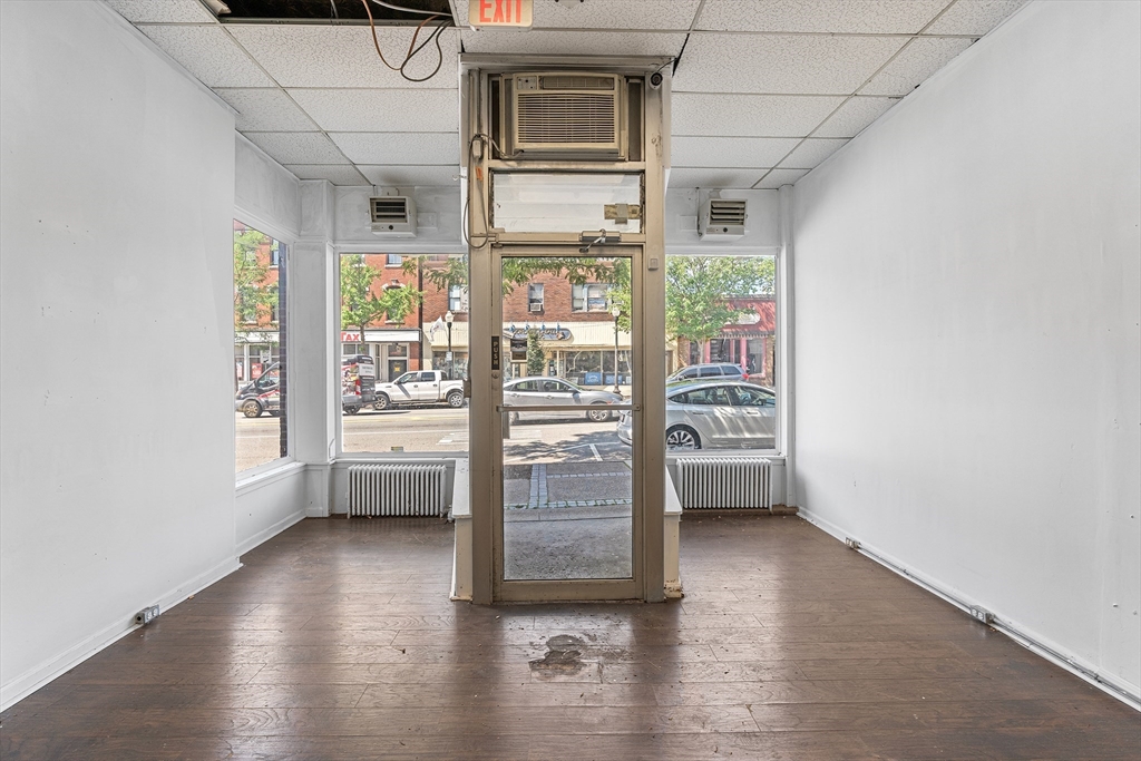 338 Main St