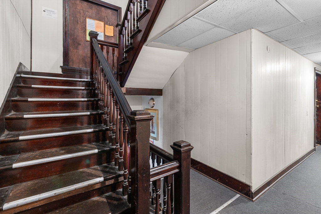 338 Main St