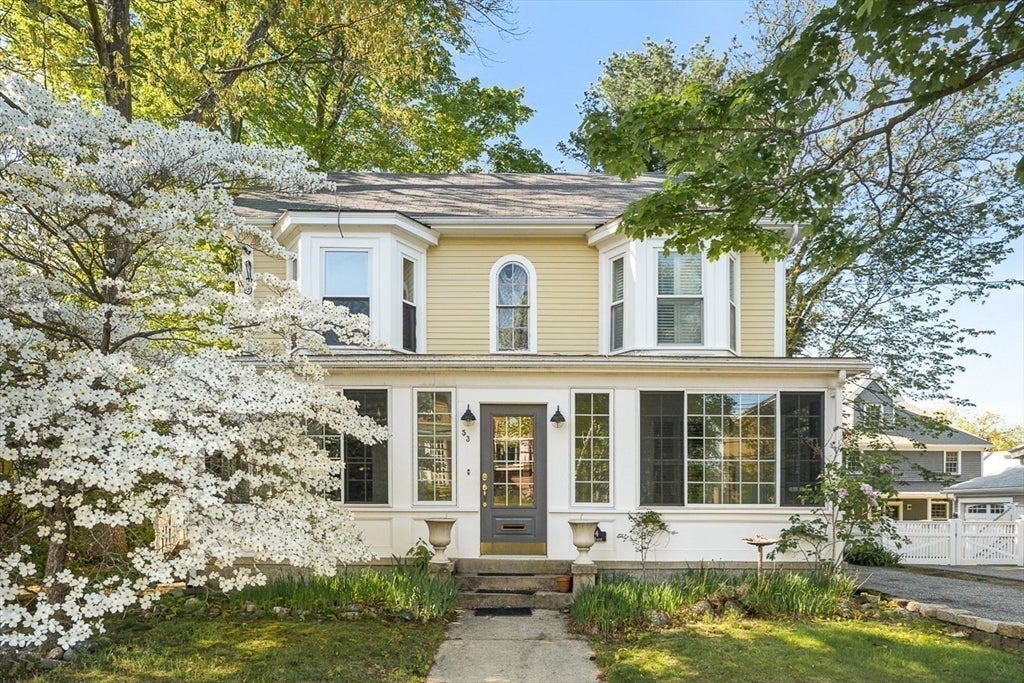 53 Lake Street