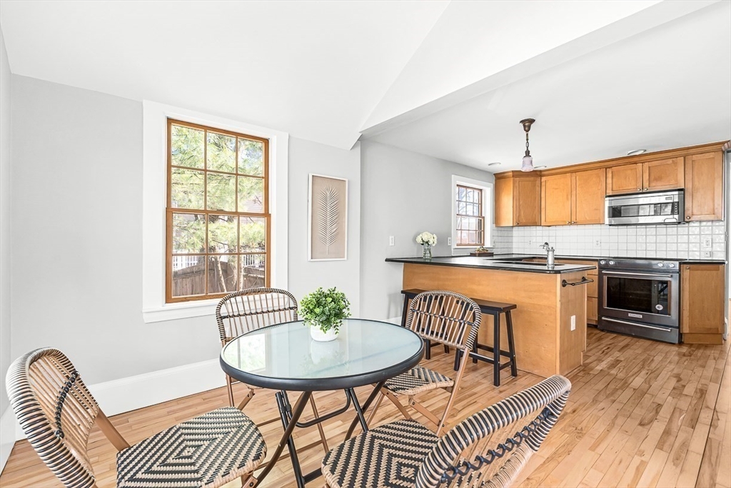 53 Lake Street, Winchester, MA Photo #13