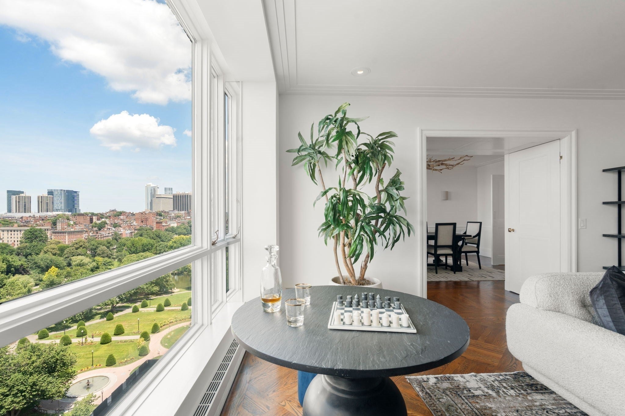 2 Commonwealth Avenue 15E/F
