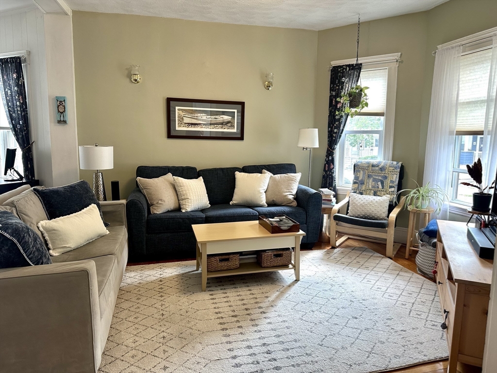 95 Pearson Ave 1