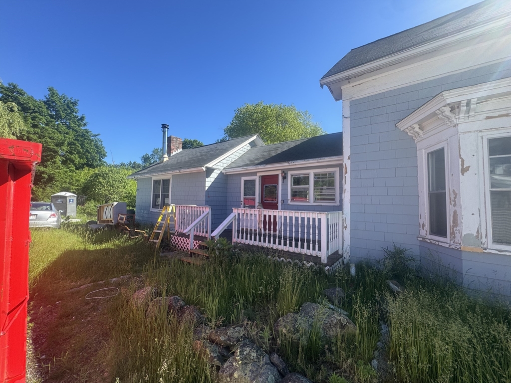 252 Main St