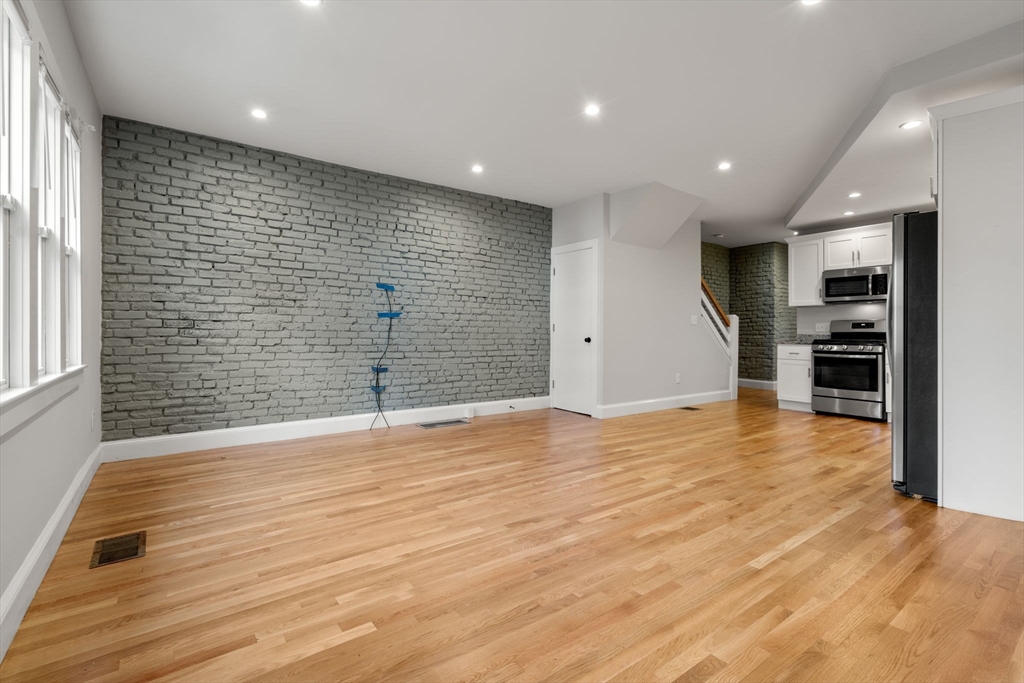 129 Sutherland Road A