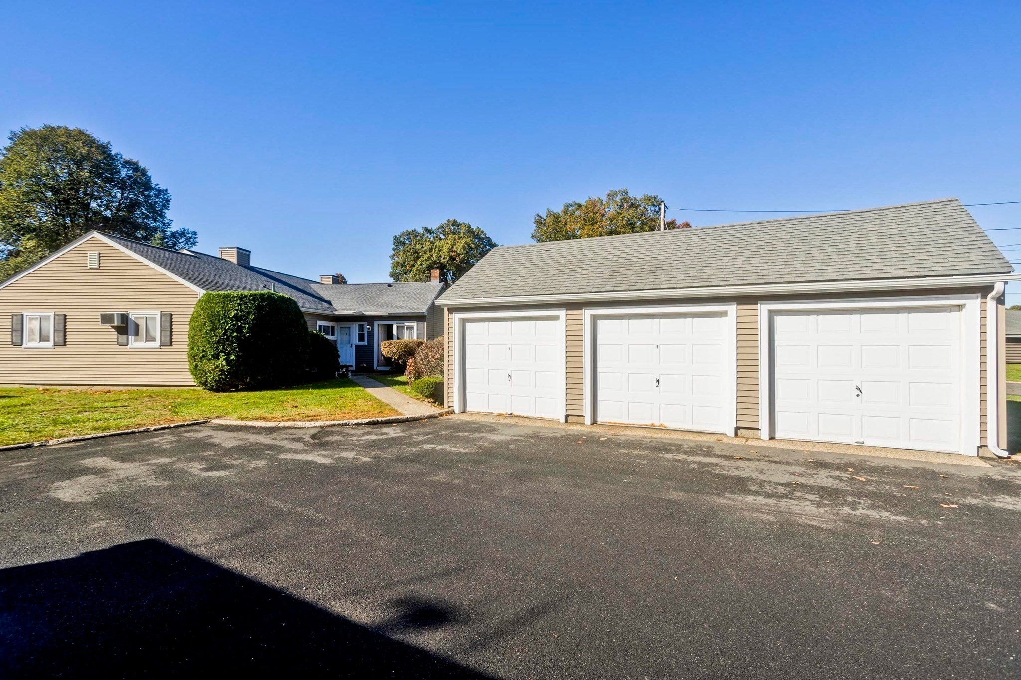 183 Applewood Drive 183