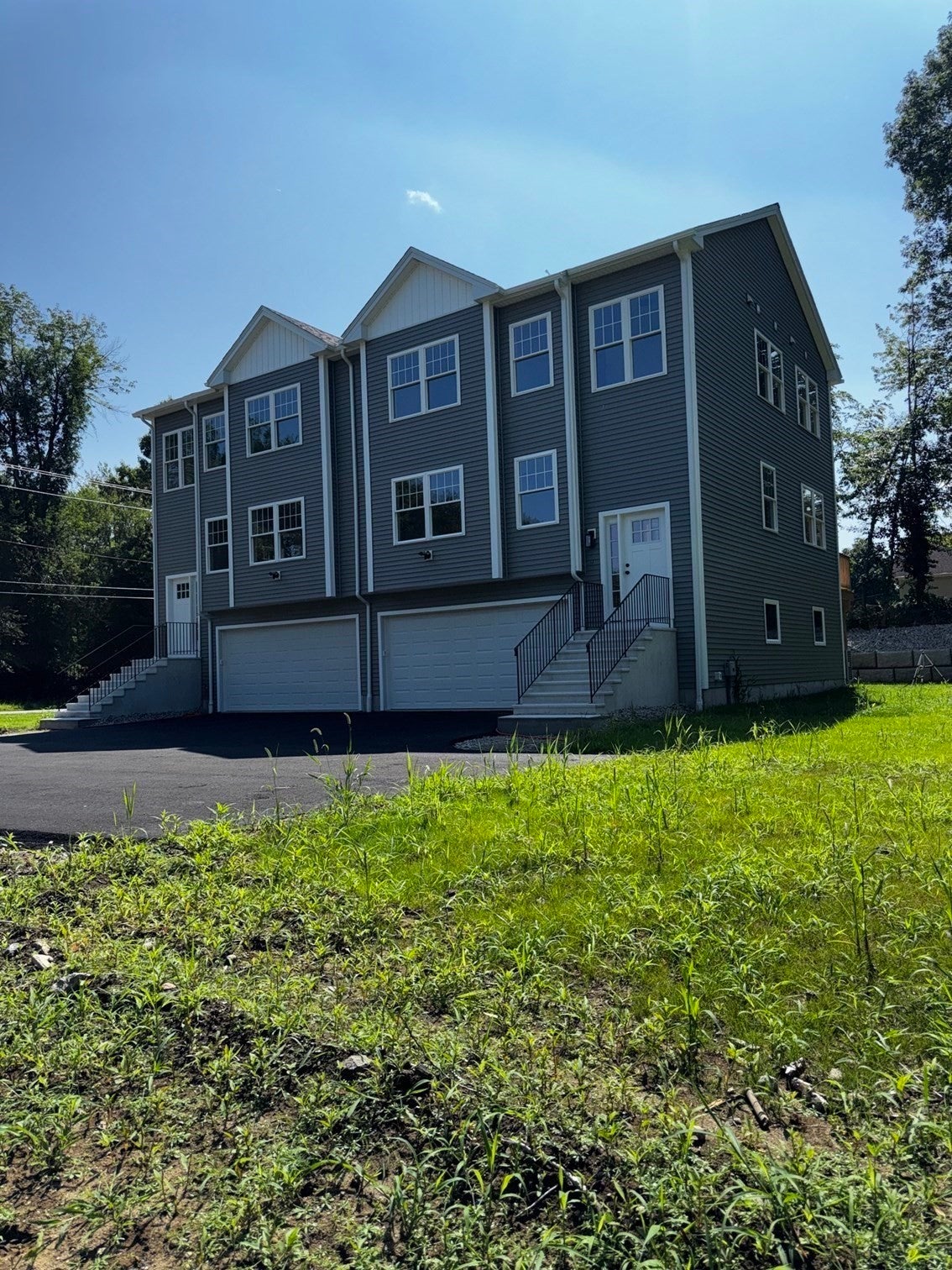 191 Oxford Ave 2