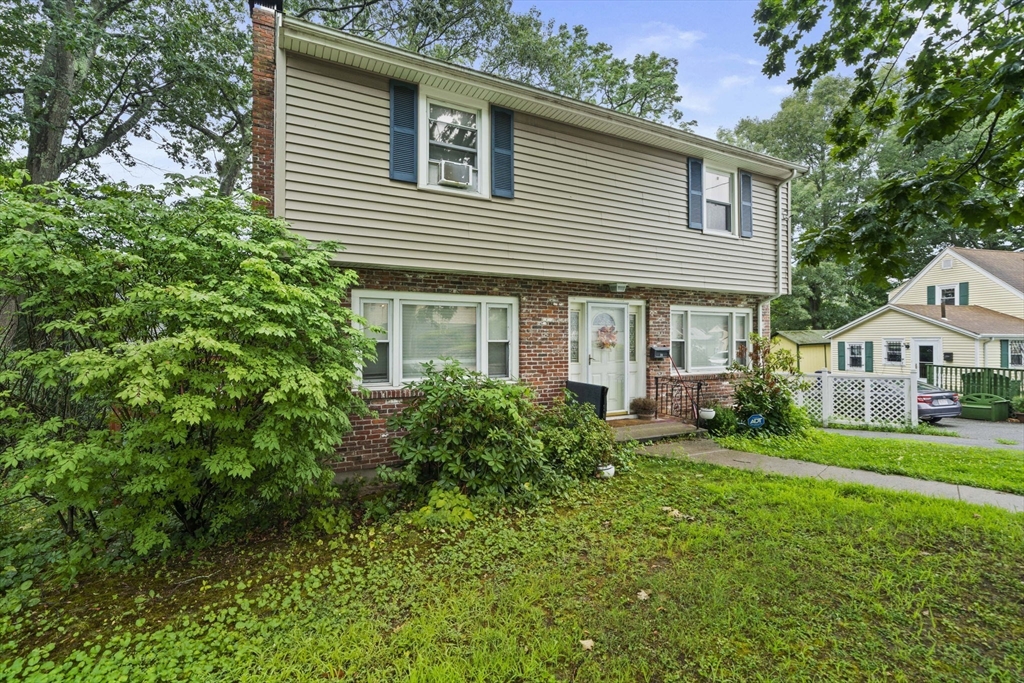 24 Constitution Rd
