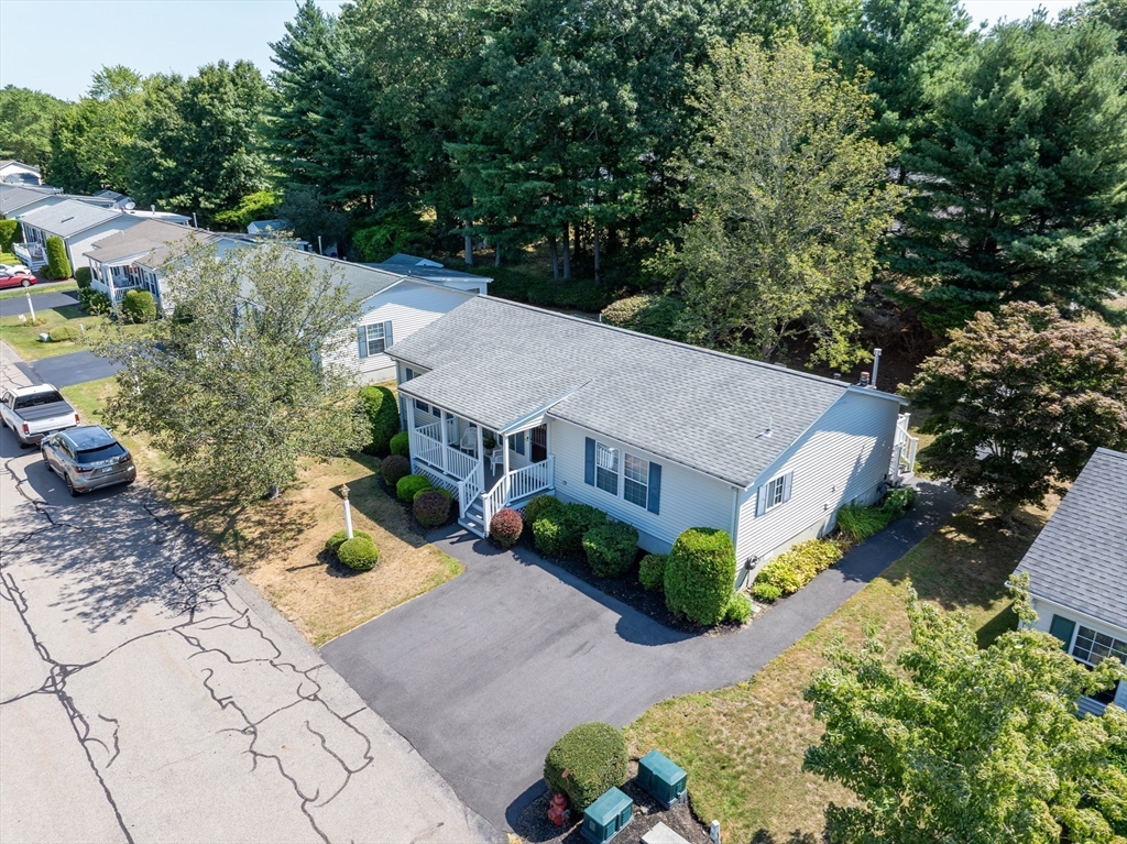 16 Fieldwood Dr