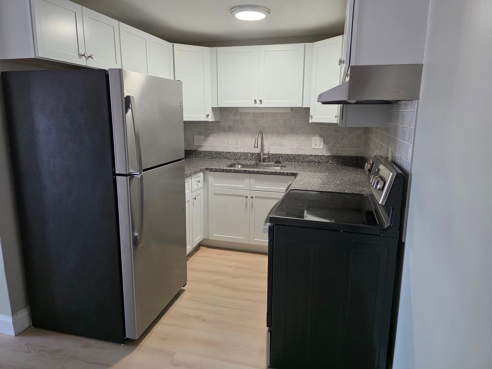 36 Crescent St #17, Wakefield, MA, 36 Crescent St #17, Wakefield, MA Photo #3