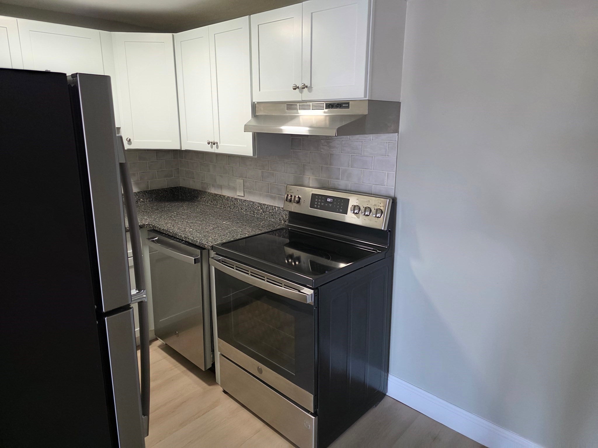 36 Crescent St #17, Wakefield, MA, 36 Crescent St #17, Wakefield, MA Photo #4