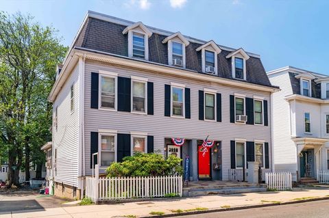 607 East 7th St Boston MA 02127
