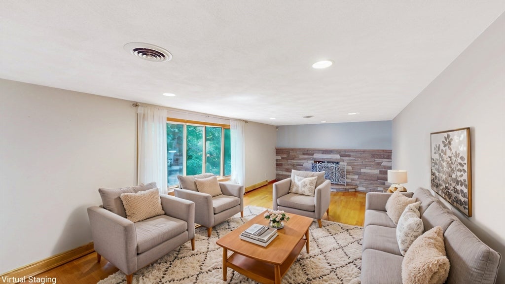 22 Starview Dr