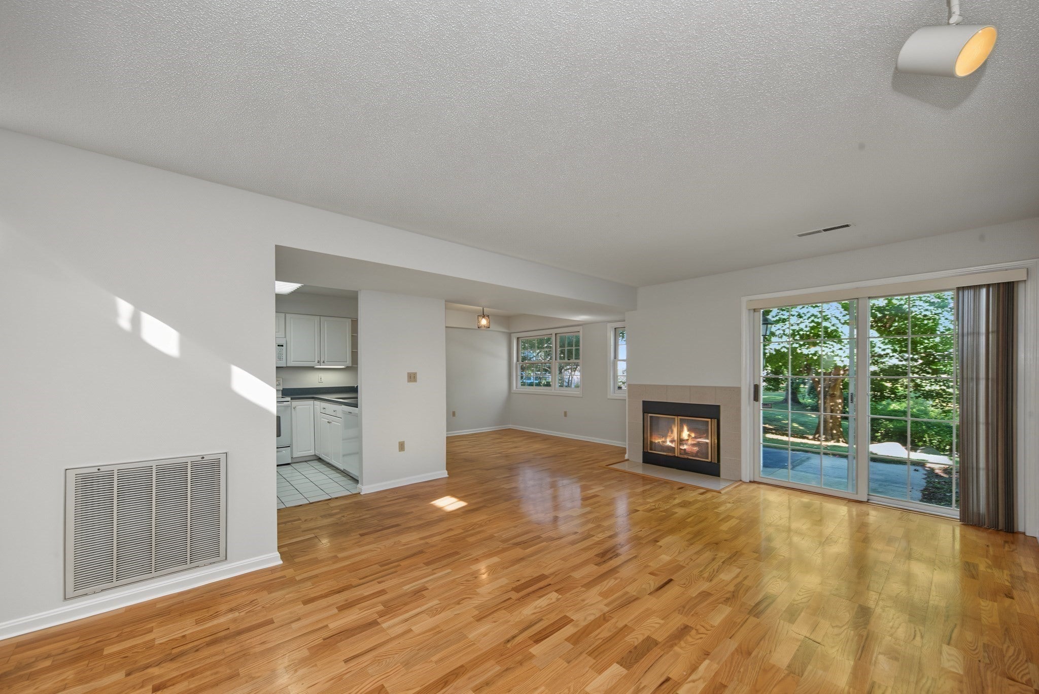 9 Canvasback Way #9, Walpole, MA, 9 Canvasback Way #9, Walpole, MA Photo #7
